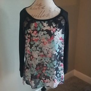 Floral Raglan Top Medium